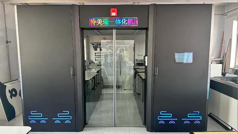 Sistem saluran udara sing adhem nyepetake efisiensi energi pusat data